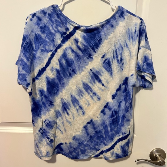 Chico’s Blue Tie Dye Short Sleeve Top - Picture 7 of 8
